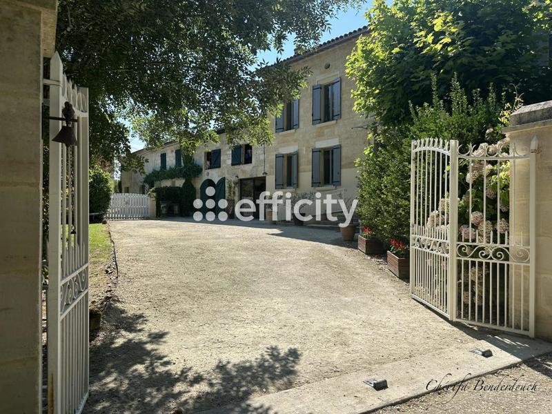 Maison bourgeoise - 180 m² - 6 pièces