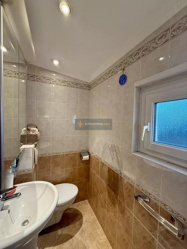 Appartement - 79 m² - 4 pièces