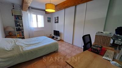 Appartement - 176 m² - 6 pièces
