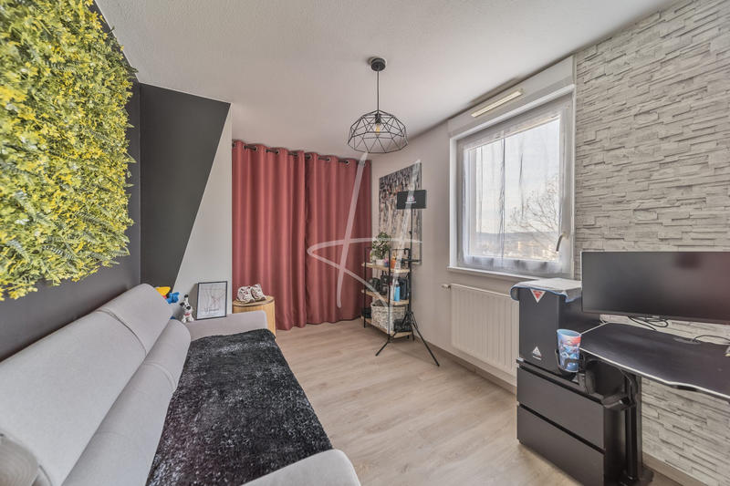 Appartement - 84 m² - 5 pièces