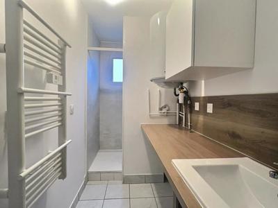 Immeuble - 93 m² - 6 pièces