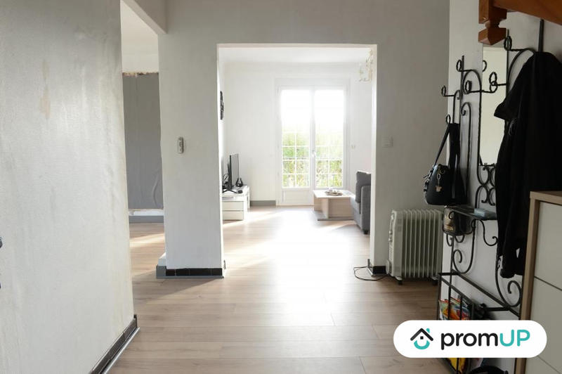 Maison - 180 m² - 8 pièces