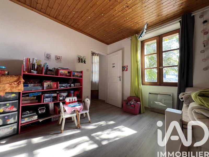 Maison - 277 m² - 13 pièces