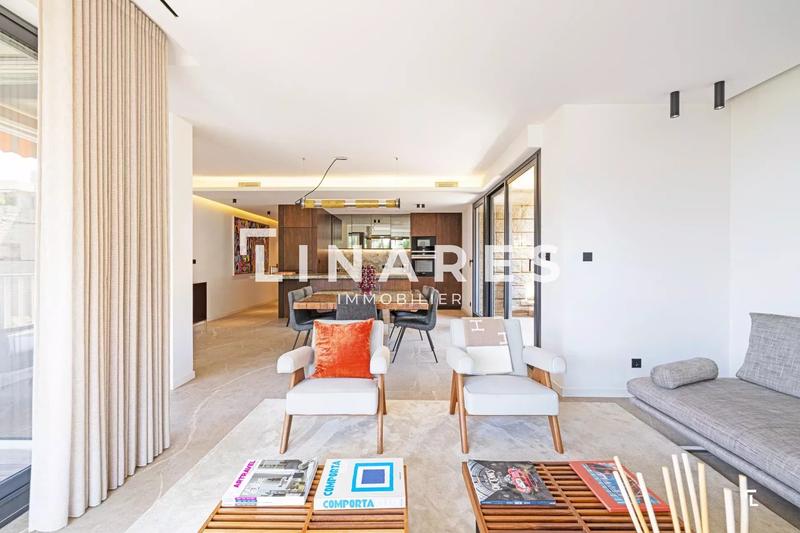 Appartement - 121 m² - 4 pièces