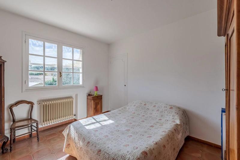 Maison - 195 m² - 9 pièces