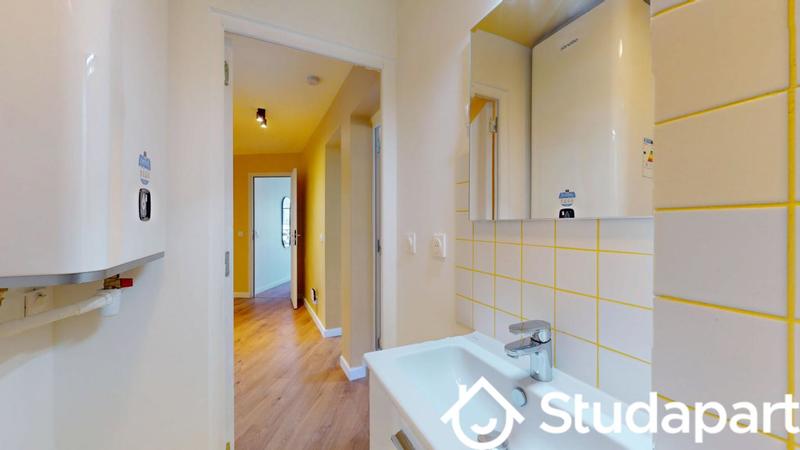 Chambre - 11 m² - 1 pièce