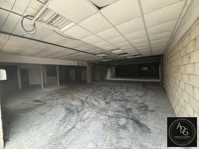 Local d'activités - 525 m²