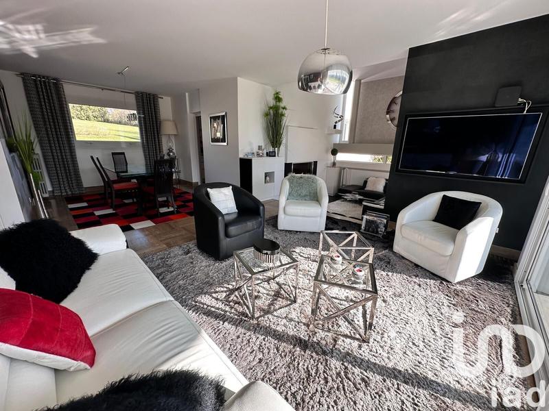 Maison de maîtres - 275 m² - 9 pièces