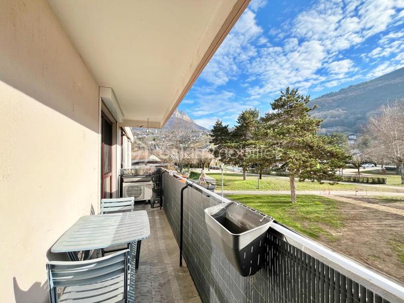 Appartement - 85 m² - 4 pièces