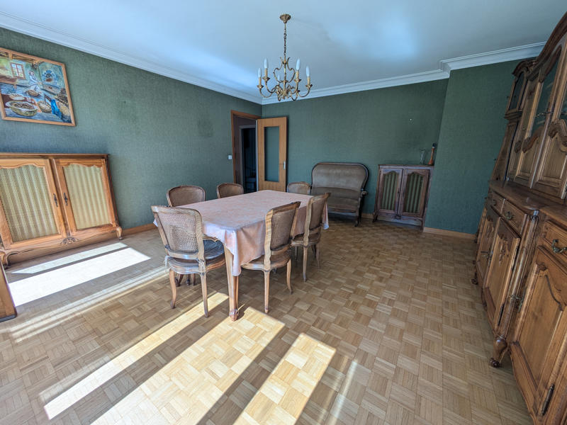 Maison - 125 m² - 8 pièces