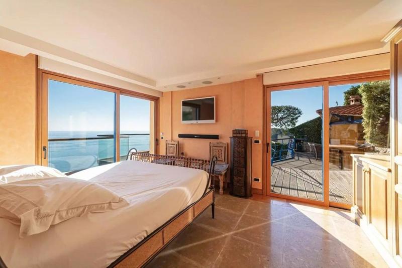 Maison - 162 m² - 8 pièces