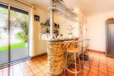 Maison - 180 m² - 7 pièces