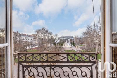 Appartement - 183 m² - 7 pièces