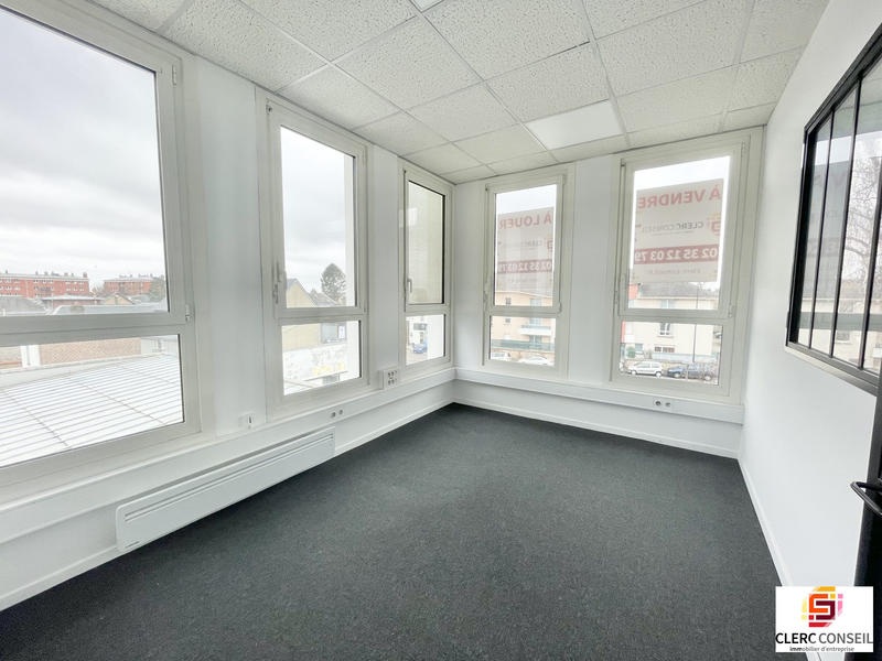 Bureau - 73 m²