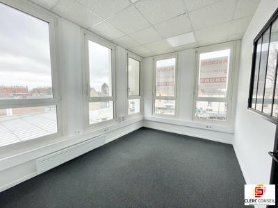 Bureau - 73 m²