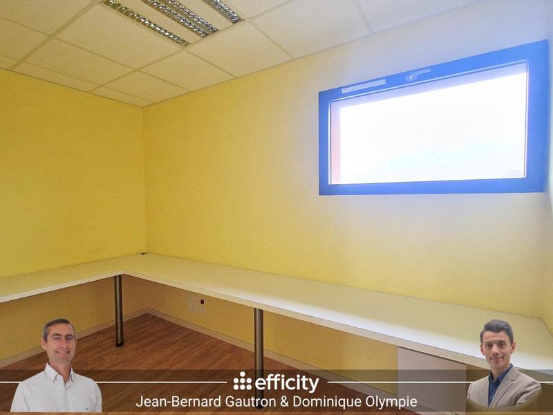 Bureau - 297 m² - 21 pièces