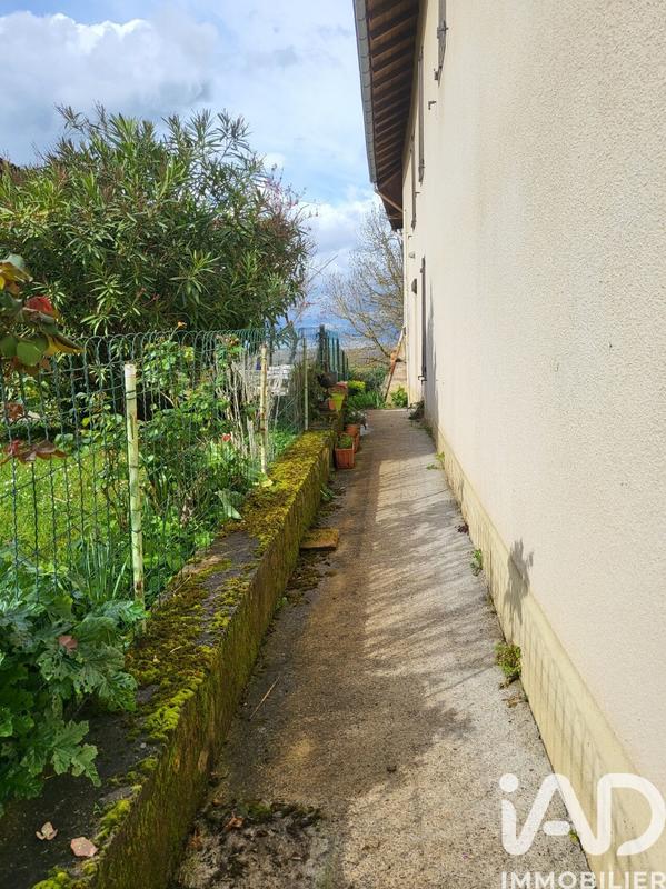 Maison de village - 90 m² - 4 pièces