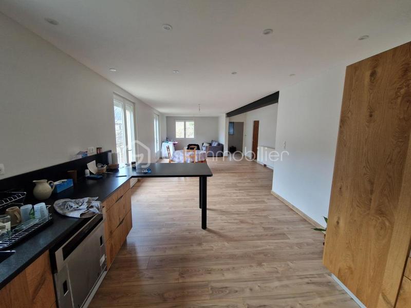 Maison - 167 m² - 6 pièces