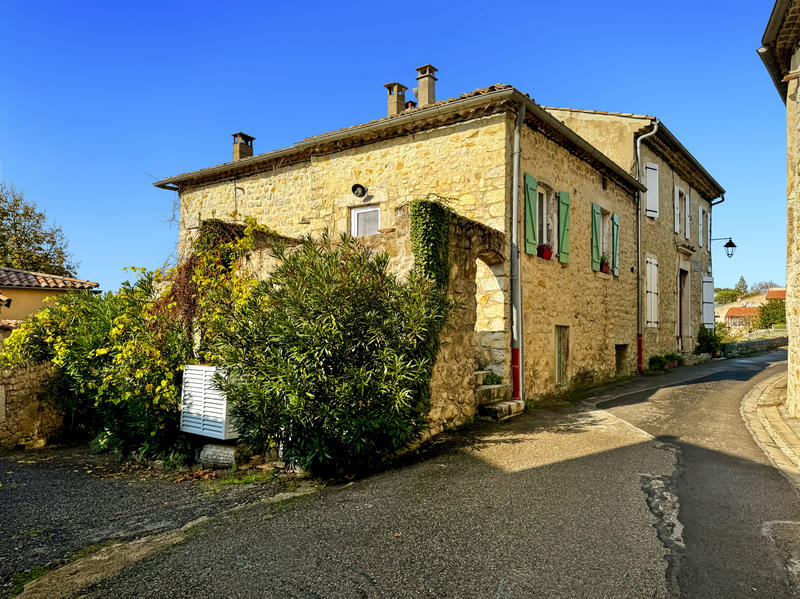 Maison de village - 100 m² - 3 pièces