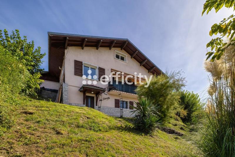 Maison - 182 m² - 7 pièces