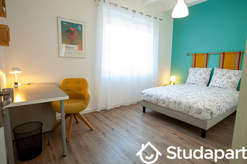 Chambre - 11 m² - 1 pièce