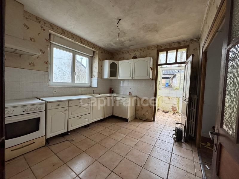 Maison - 90 m² - 5 pièces