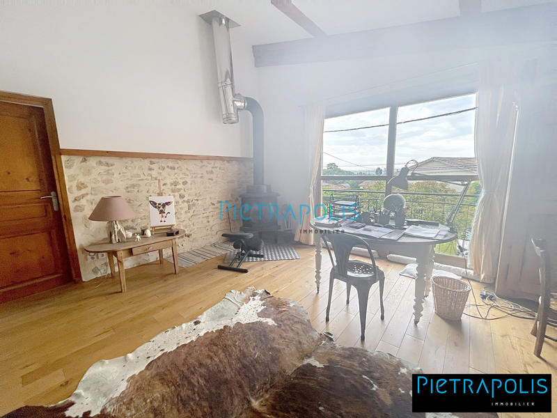 Maison ancienne - 170 m² - 4 pièces