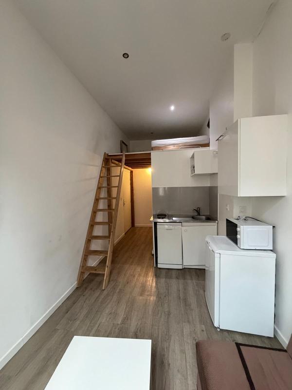 Studio - 18 m² - 1 pièce