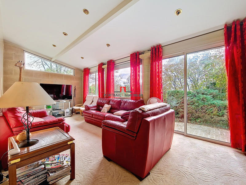 Maison traditionnelle - 152 m² - 6 pièces