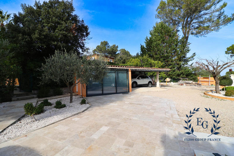 Maison - 197 m² - 6 pièces