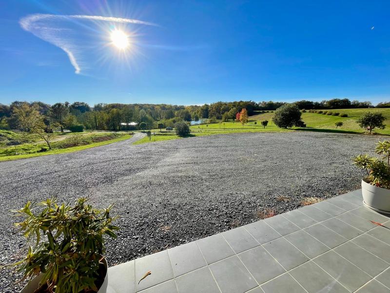 Maison - 122 m² - 4 pièces