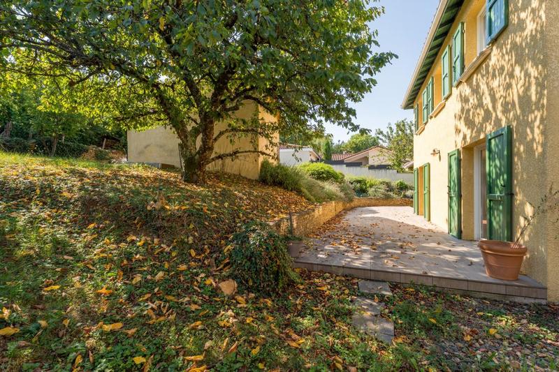 Maison - 135 m² - 6 pièces