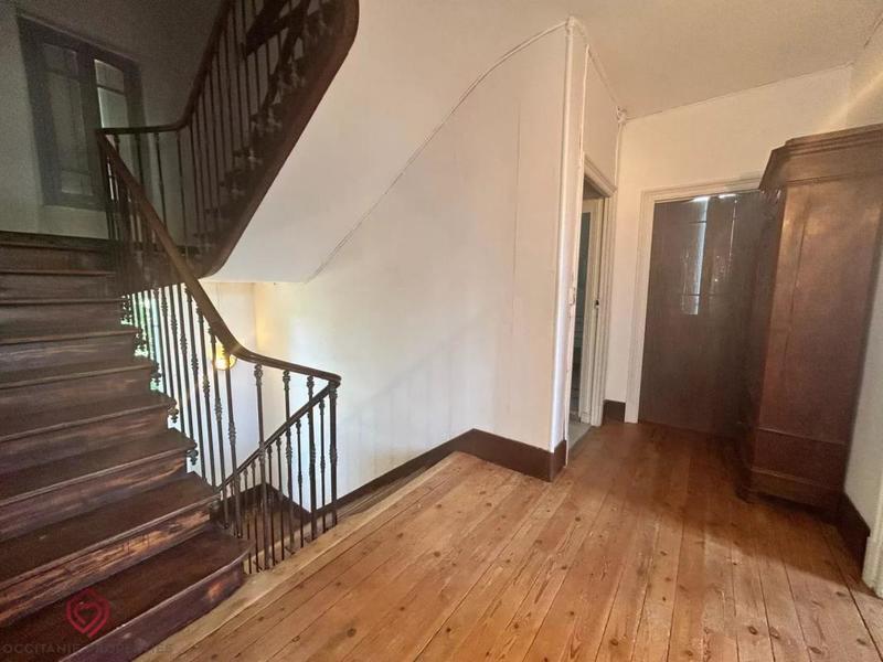 Maison - 180 m² - 6 pièces