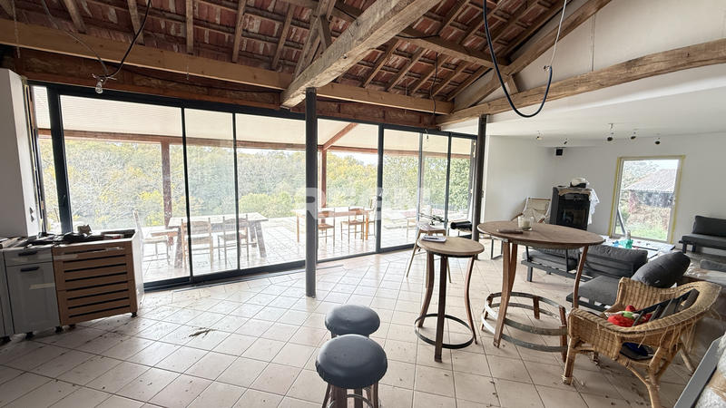 Propriété - 500 m² - 15 pièces