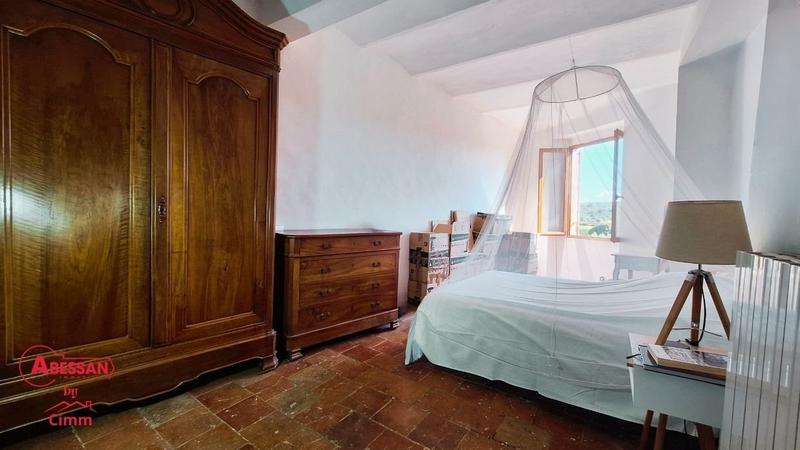 Maison - 196 m² - 7 pièces