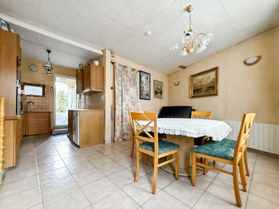 Maison - 80 m² - 4 pièces