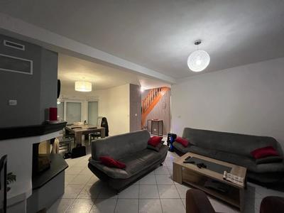 Maison - 133 m² - 6 pièces