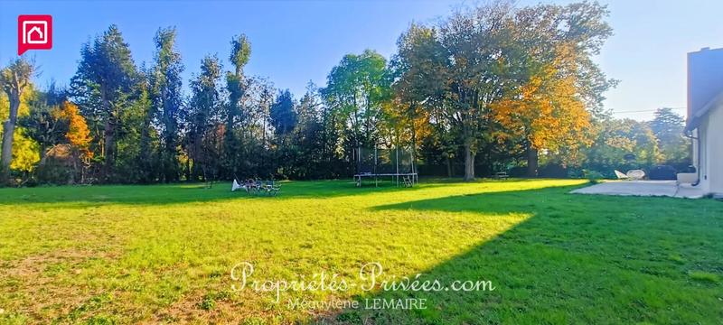 Maison - 421 m² - 10 pièces