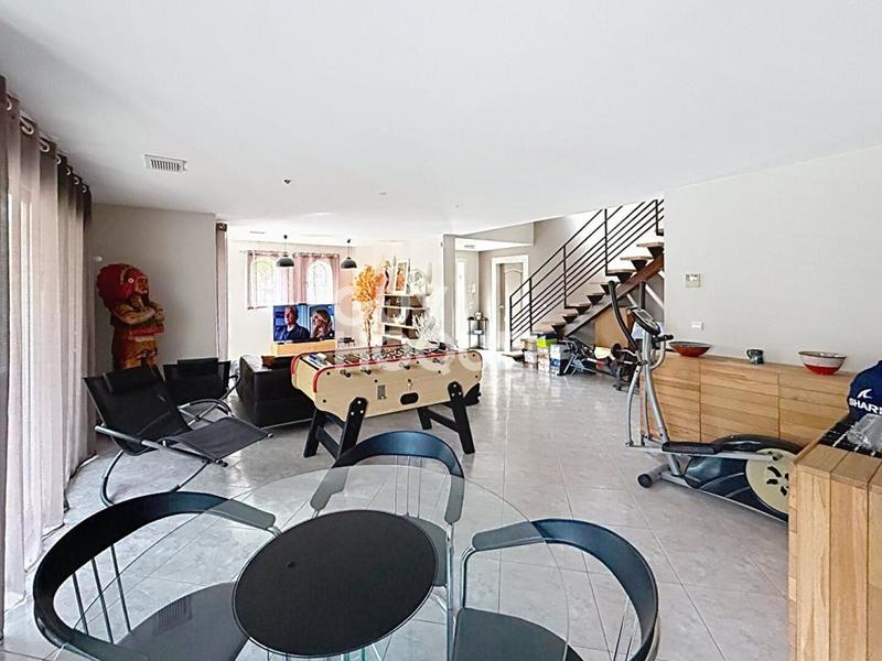 Maison - 128 m² - 4 pièces