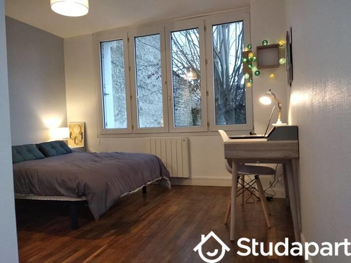 Chambre - 11 m² - 1 pièce