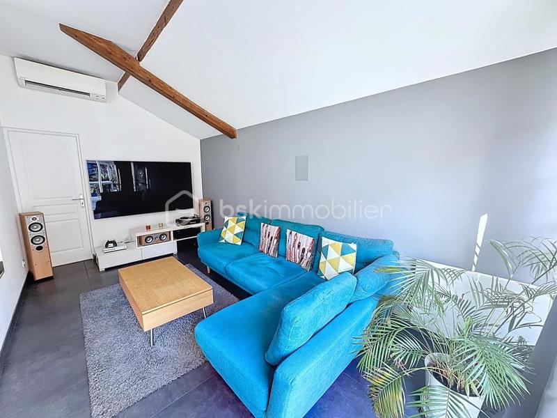 Maison traditionnelle - 100 m² - 5 pièces