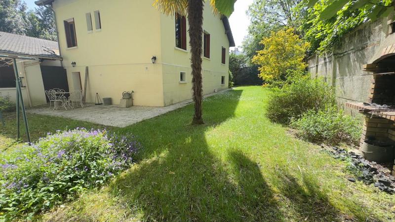 Maison - 125 m² - 7 pièces