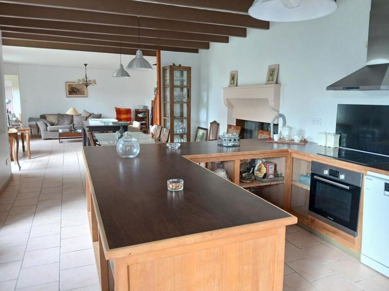 Propriété - 171 m² - 5 pièces