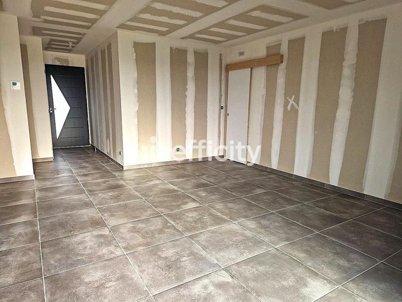 Maison - 88 m² - 4 pièces