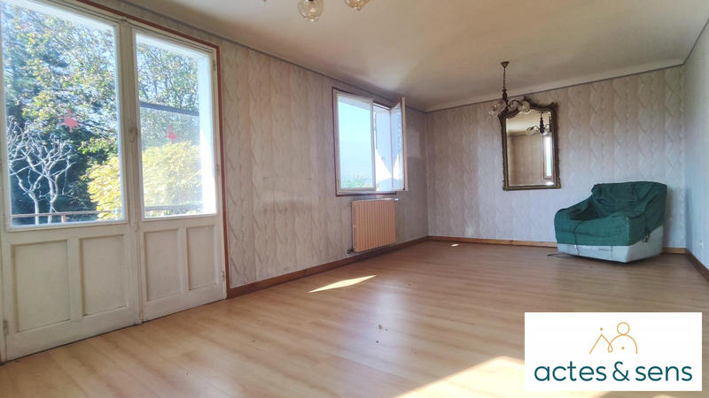 Maison - 122 m² - 6 pièces