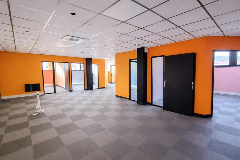 Immeuble - 710 m² - 20 pièces