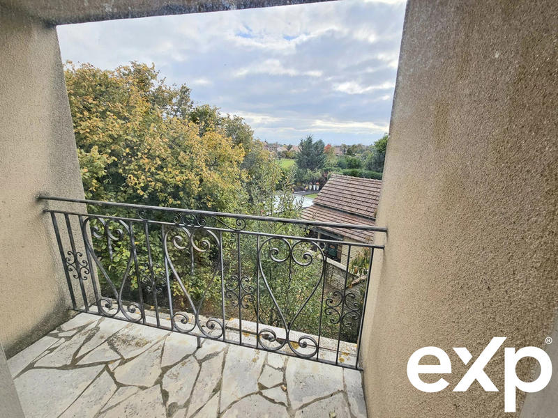 Maison - 165 m² - 8 pièces