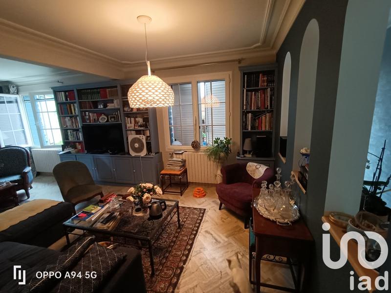 Maison - 168 m² - 9 pièces