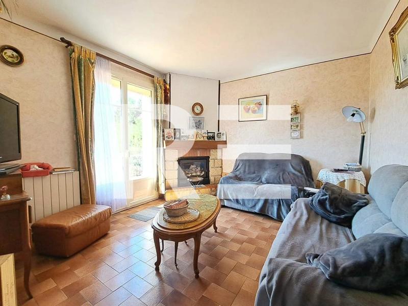 Villa - 208 m² - 9 pièces