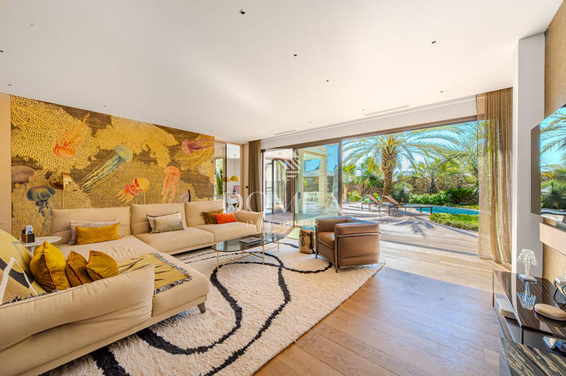 Villa - 288 m² - 6 pièces